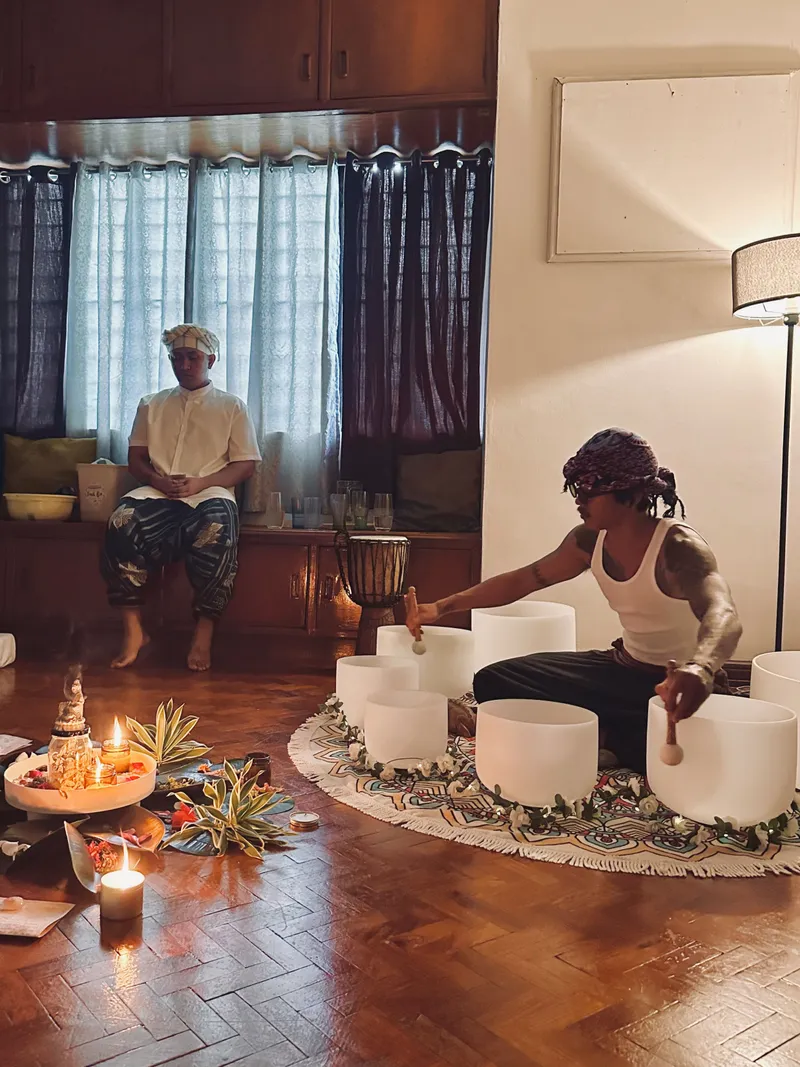 Sound healing with crystal bowls